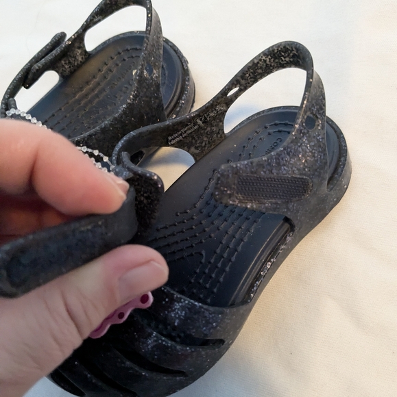 🧸3/15$🧸Crocs :Girls Crocs Sandals sparkleling Black and Pink butterfly size C5 - Picture 3 of 4